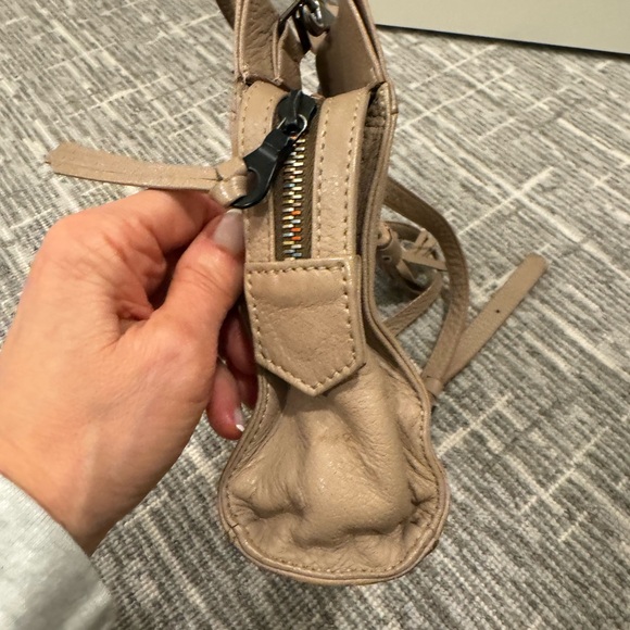 Min & Mon perfect spring Crossbody Bag - Picture 7 of 7